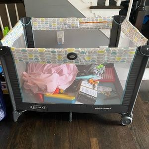 COPY - Graco pack and play